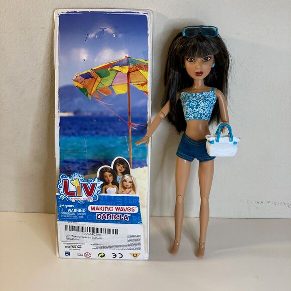 Spin Master 12" LIV Doll Making Waves Daniela Articulated Complete EUC (2010) - Picture 1 of 3